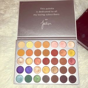 Jaclyn Hill x MORPHE pallet! Swatched but not used